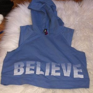 2/$25! Sleeveless crop top